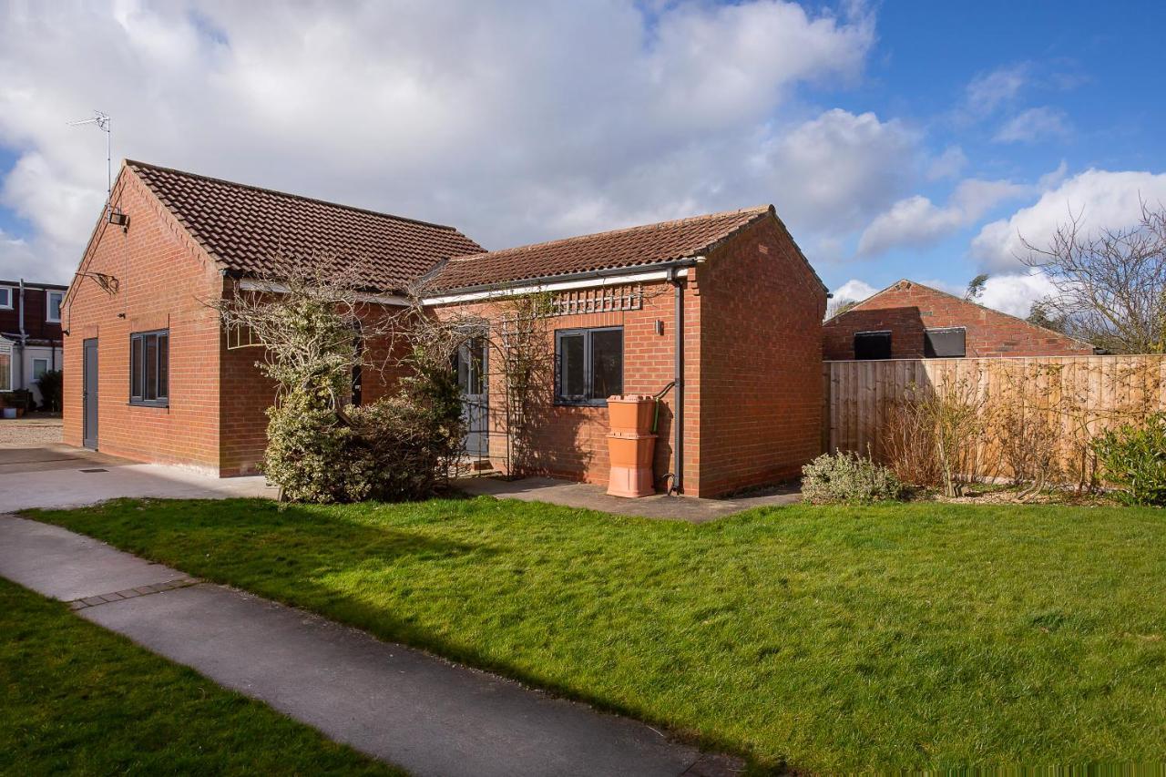 The Luxury Potting Shed With Free Parking! Appartement York Buitenkant foto